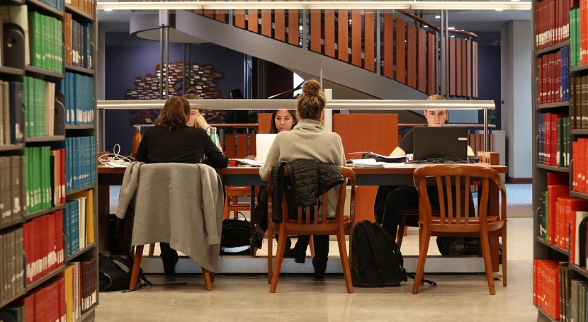 Viewing Queen's University Library and Archives